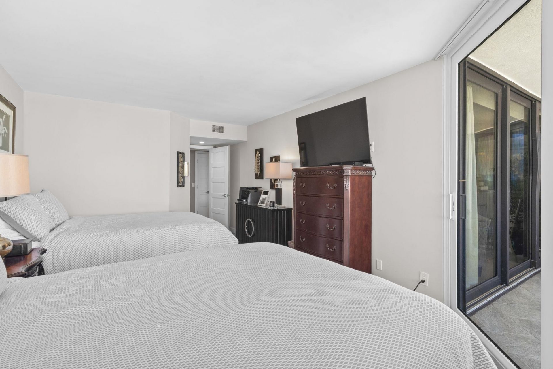 9650 Shore Dr. Photo 14