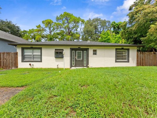 7327 WINCHESTER DRIVE , TAMPA, FL 33615