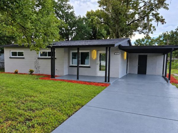 1810 E CAROL DRIVE , PLANT CITY, FL 33563