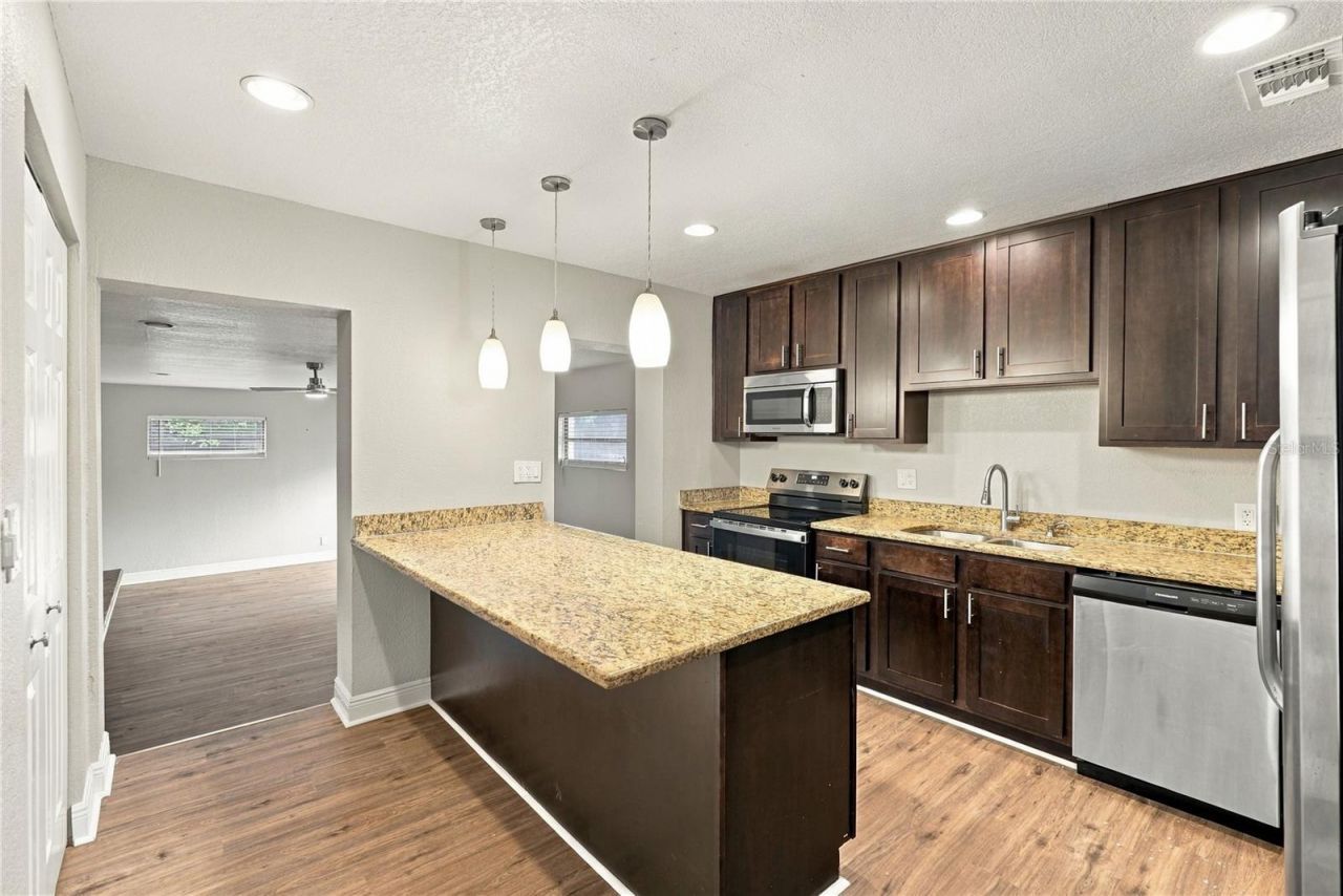 5149 22nd Avenue N, Saint Petersburg, FL 33710 Photo