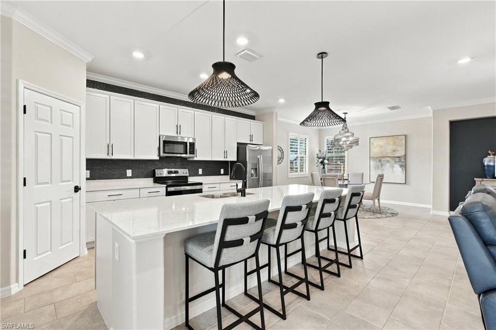 2387 Anguilla Dr, Unit 202, Naples, FL 34120 Photo