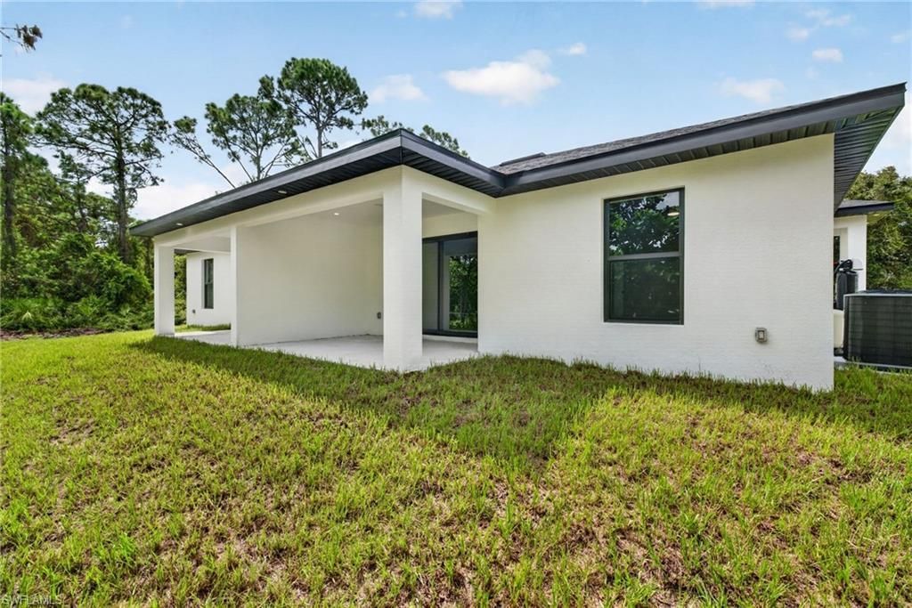 4704-4706 30th St Sw, Lehigh Acres, FL 33973 Photo
