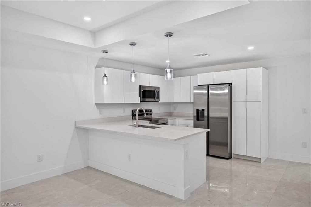 4704-4706 30th St Sw, Lehigh Acres, FL 33973 Photo