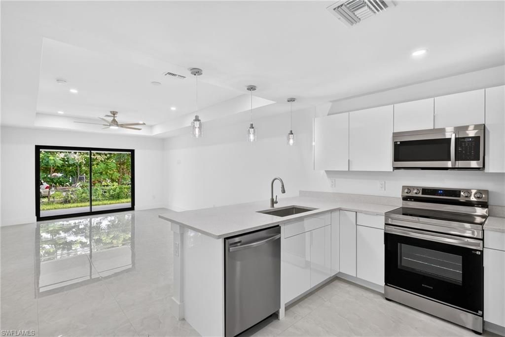 4704-4706 30th St Sw, Lehigh Acres, FL 33973 Photo