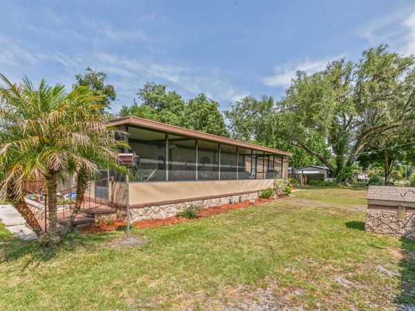 227 Spec Ln, Crescent City, FL 32112