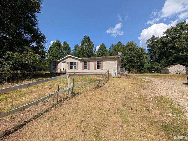 325 Preston Lane, Springville, IN 47462
