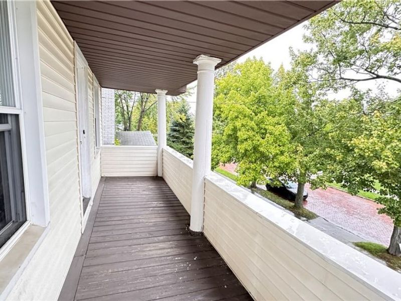 8906 Jeffries Avenue, Cleveland, OH 44105 Photo 19