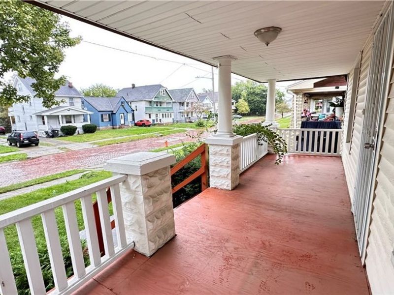 8906 Jeffries Avenue, Cleveland, OH 44105 Photo 7
