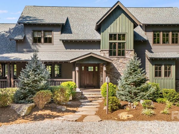 1264 Ten Whigs Ridge, Nebo, NC 28761