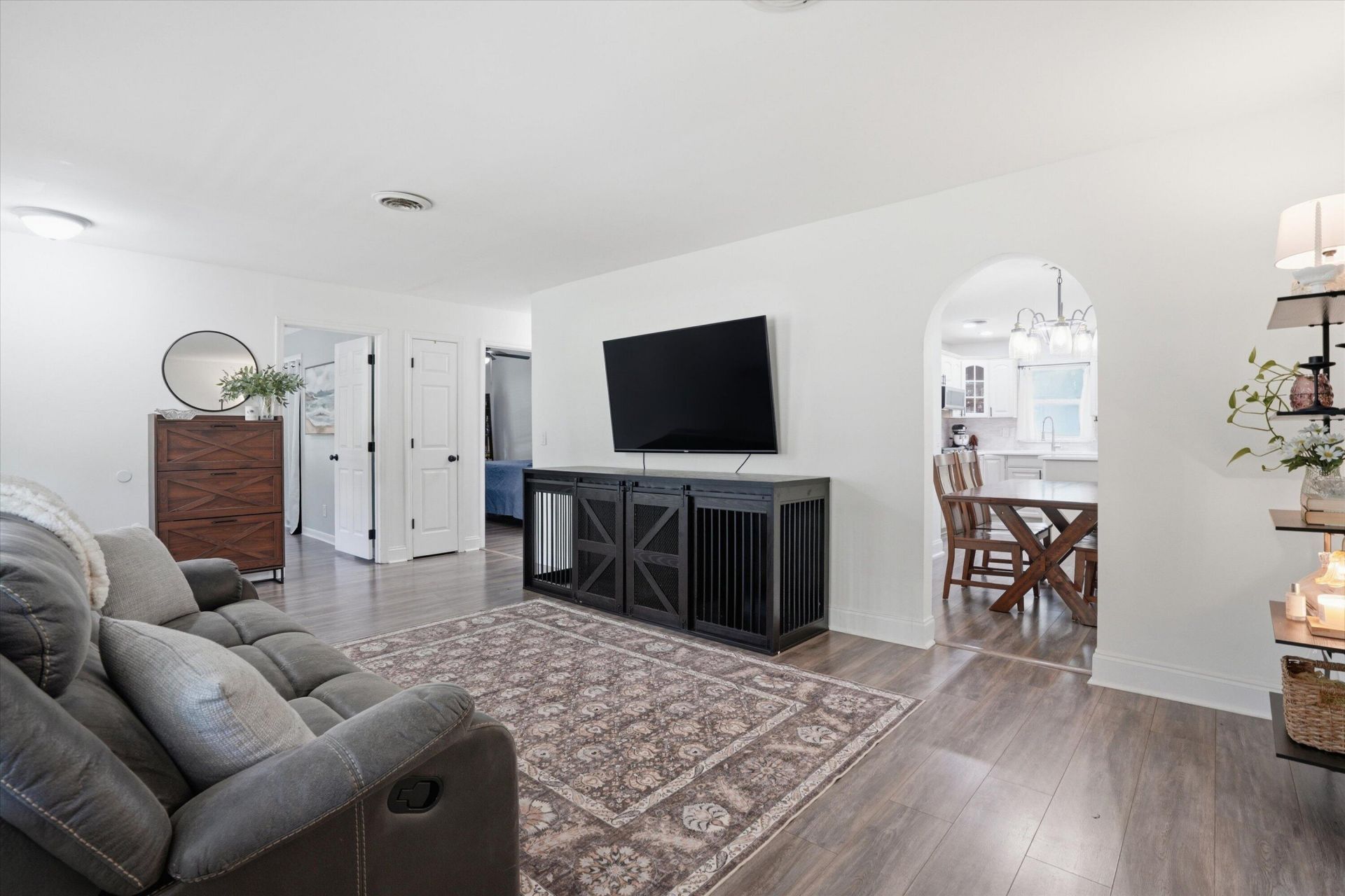 403 Forest Circle Photo 4