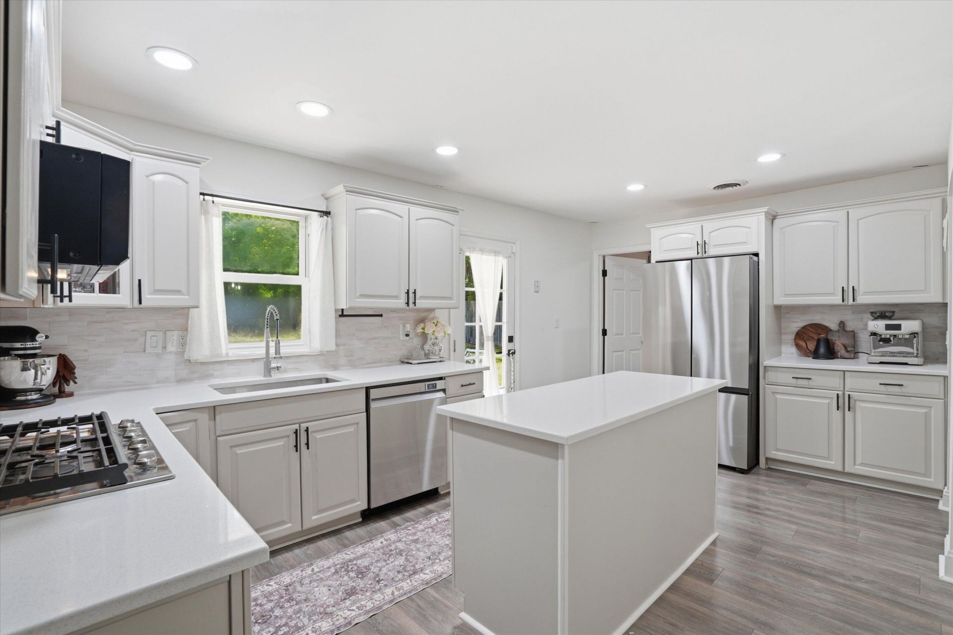 403 Forest Circle Photo 9