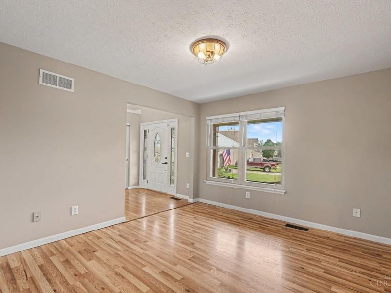 125 Fawn Drive, Harrison, OH 45030 Photo 4