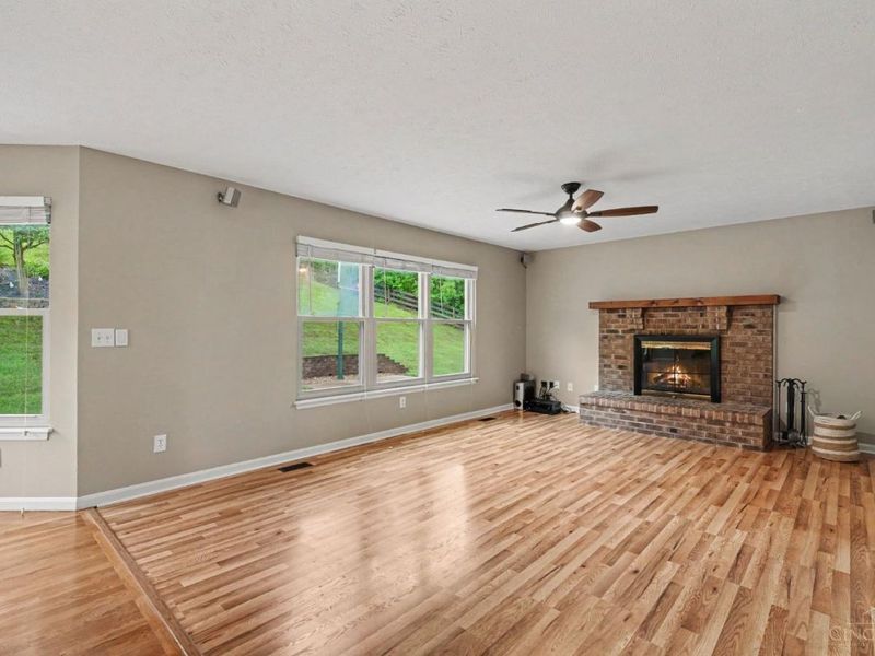 125 Fawn Drive, Harrison, OH 45030 Photo 6