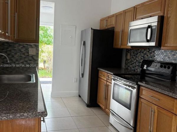 815 NE 213th Ter , Unit 815-04, Miami, FL 33179