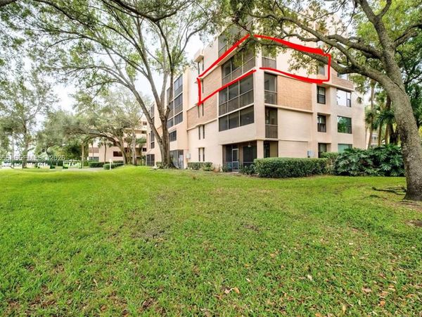 6800 Cypress Rd, Unit 401, Plantation, FL 33317