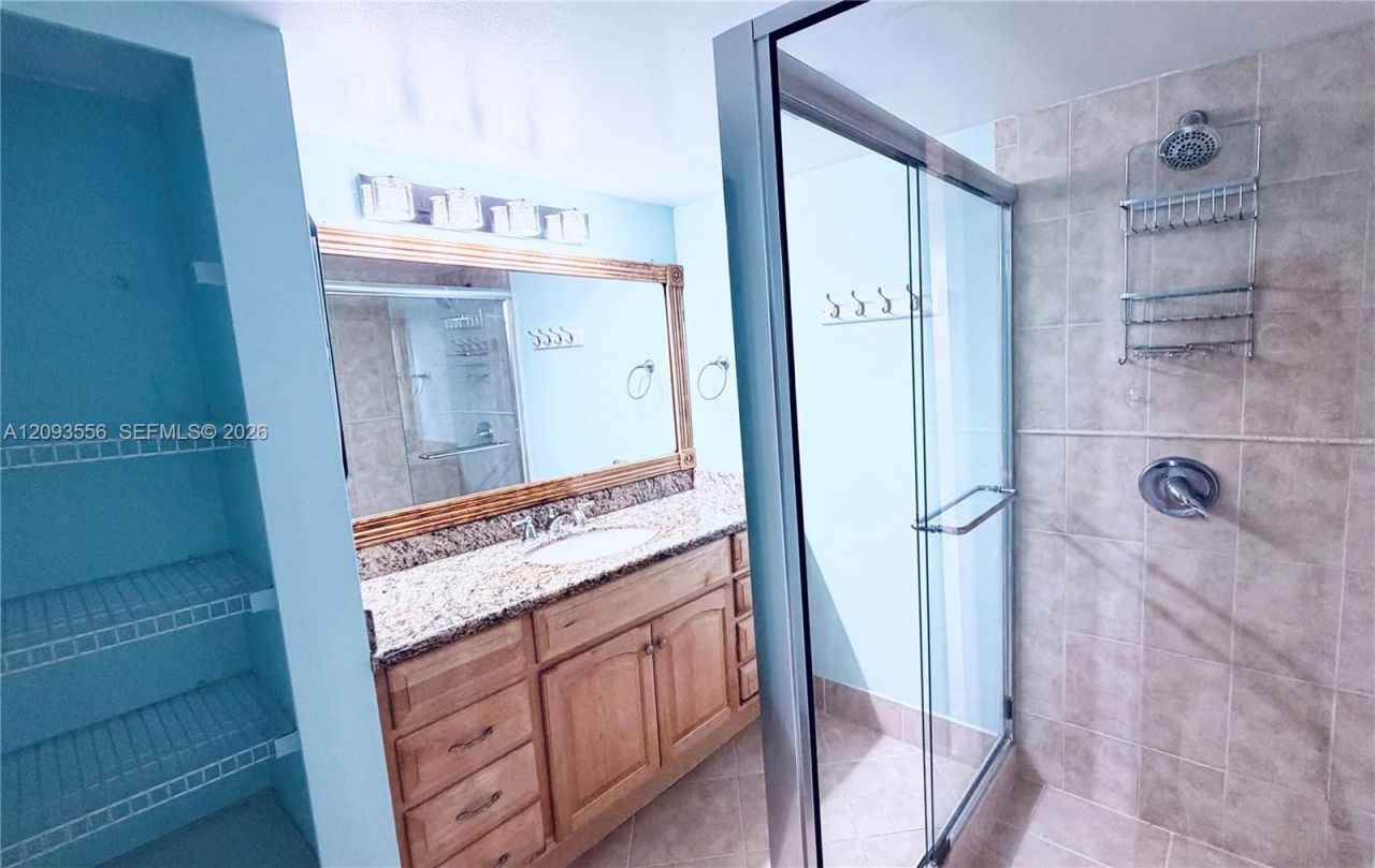 6800 Cypress Rd, Unit 401, Plantation, FL 33317 Photo