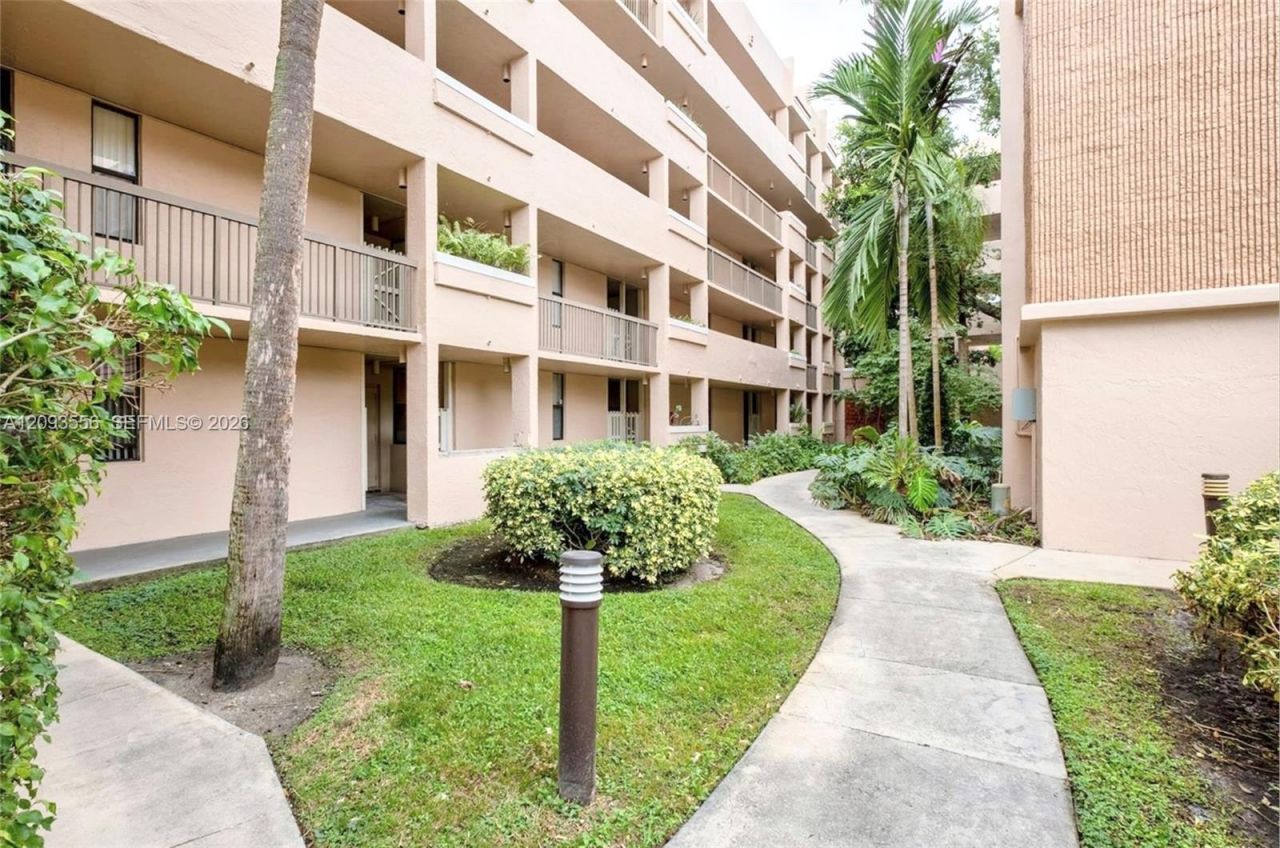 6800 Cypress Rd, Unit 401, Plantation, FL 33317 Photo