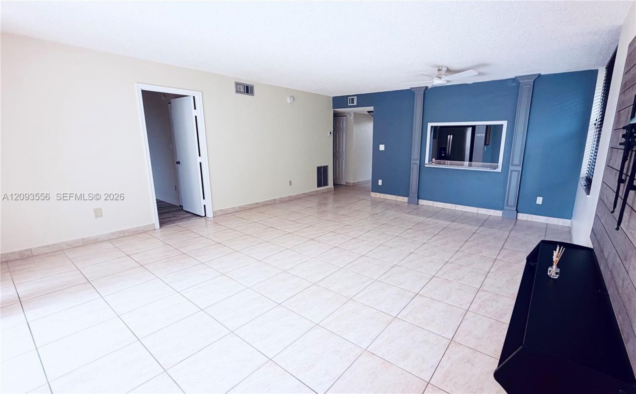 6800 Cypress Rd, Unit 401, Plantation, FL 33317 Photo