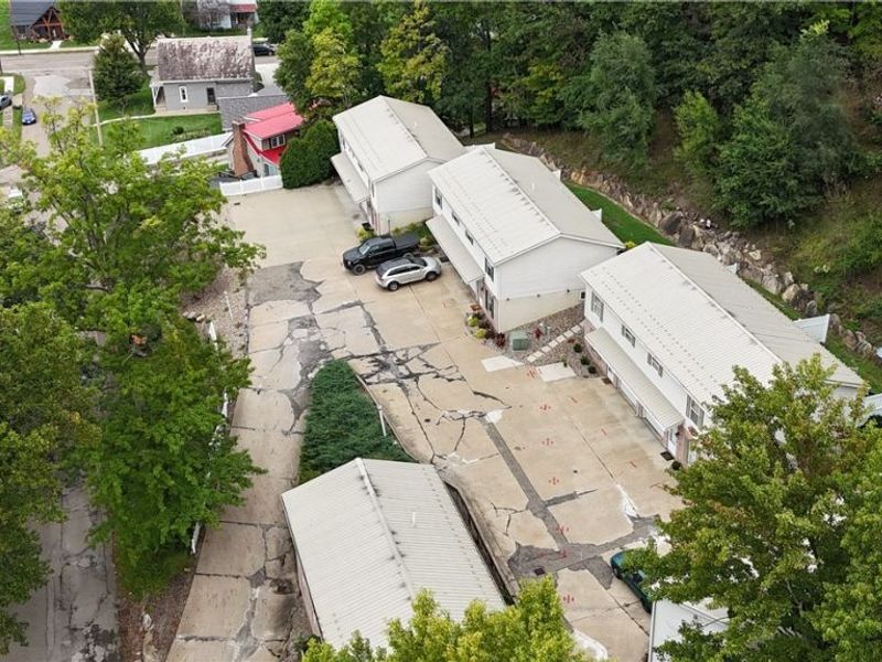 527 Ridge Avenue NE, New Philadelphia, OH 44663 Photo 7
