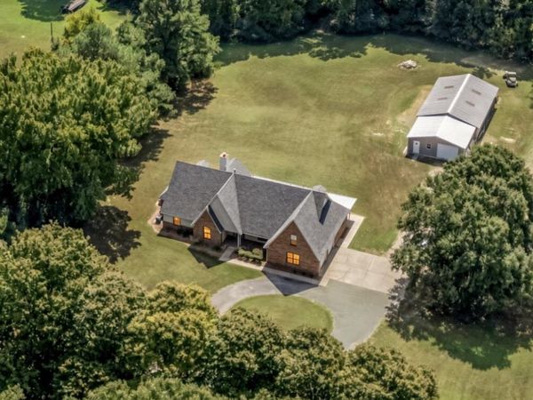 9485 PLEASANT RIDGE RD, Lakeland, TN 38002