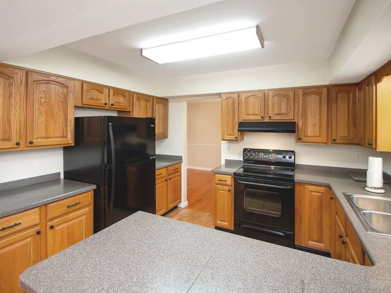 8044 Honeysuckle Lane, West Chester, OH 45069 Photo 10
