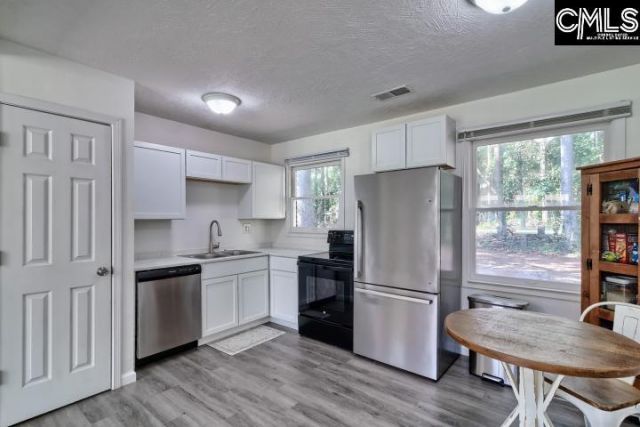237 Grove Drive Photo 17