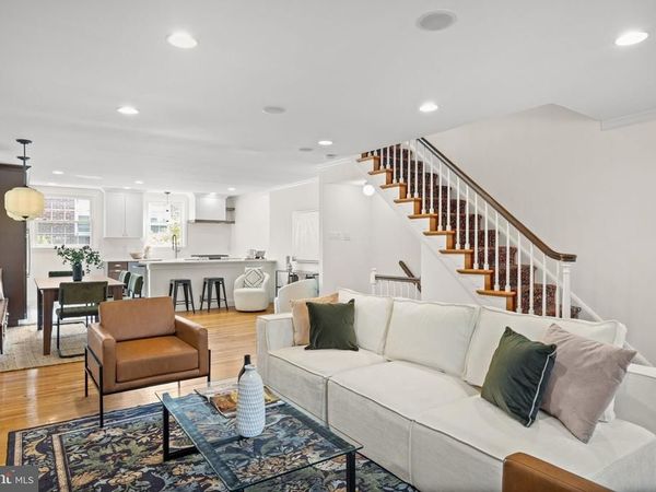 714 LOMBARD STREET, PHILADELPHIA, PA 19147