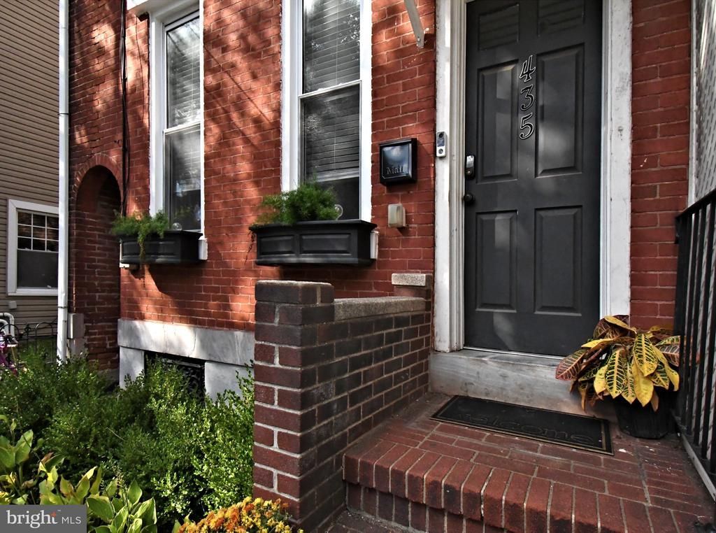 435 WALNUT STREET , POTTSTOWN, PA 19464