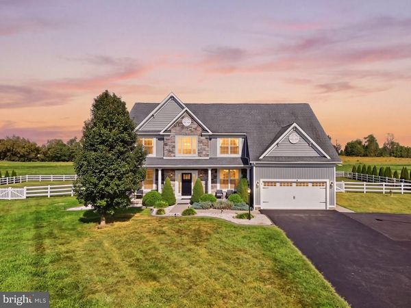194 STATICE DRIVE, HEDGESVILLE, WV 25427