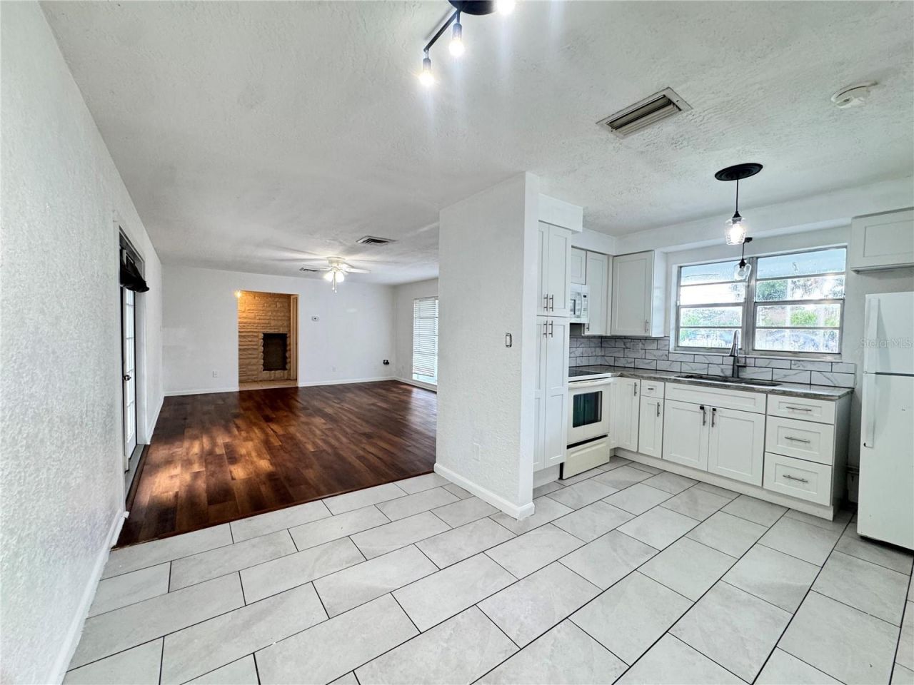 3439 Mcintosh Road, Sarasota, FL 34232 Photo
