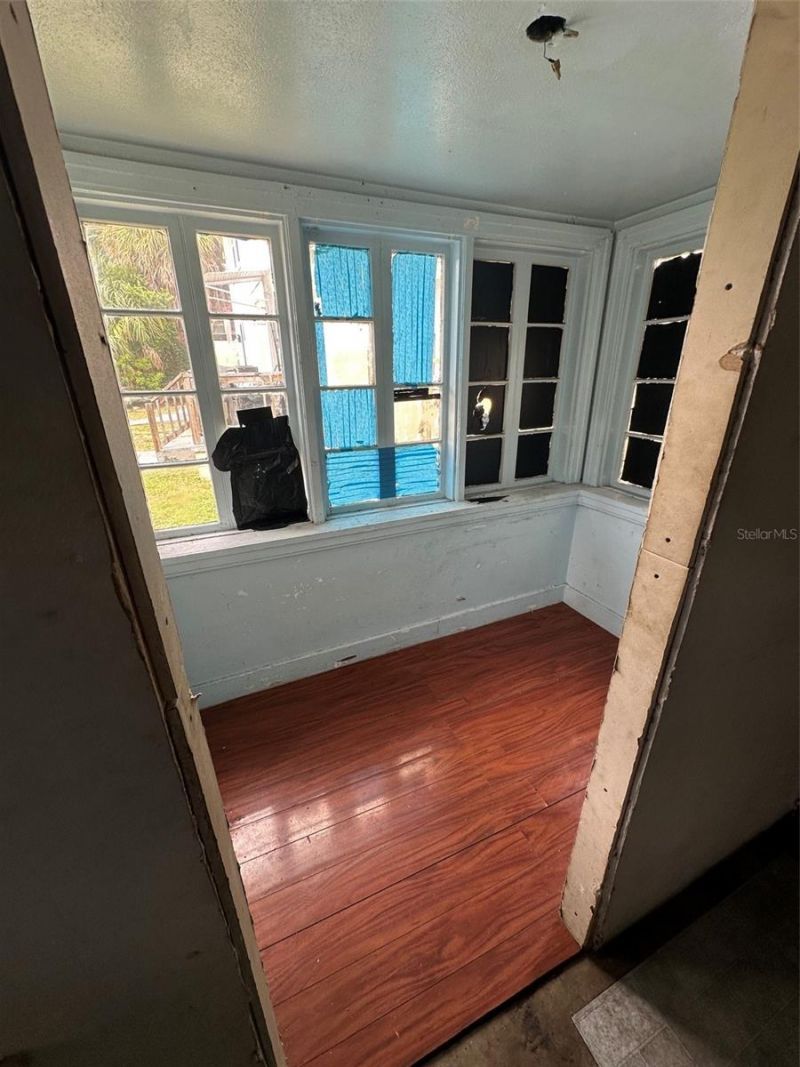 821 Paris Avenue S, Saint Petersburg, FL 33701 Photo
