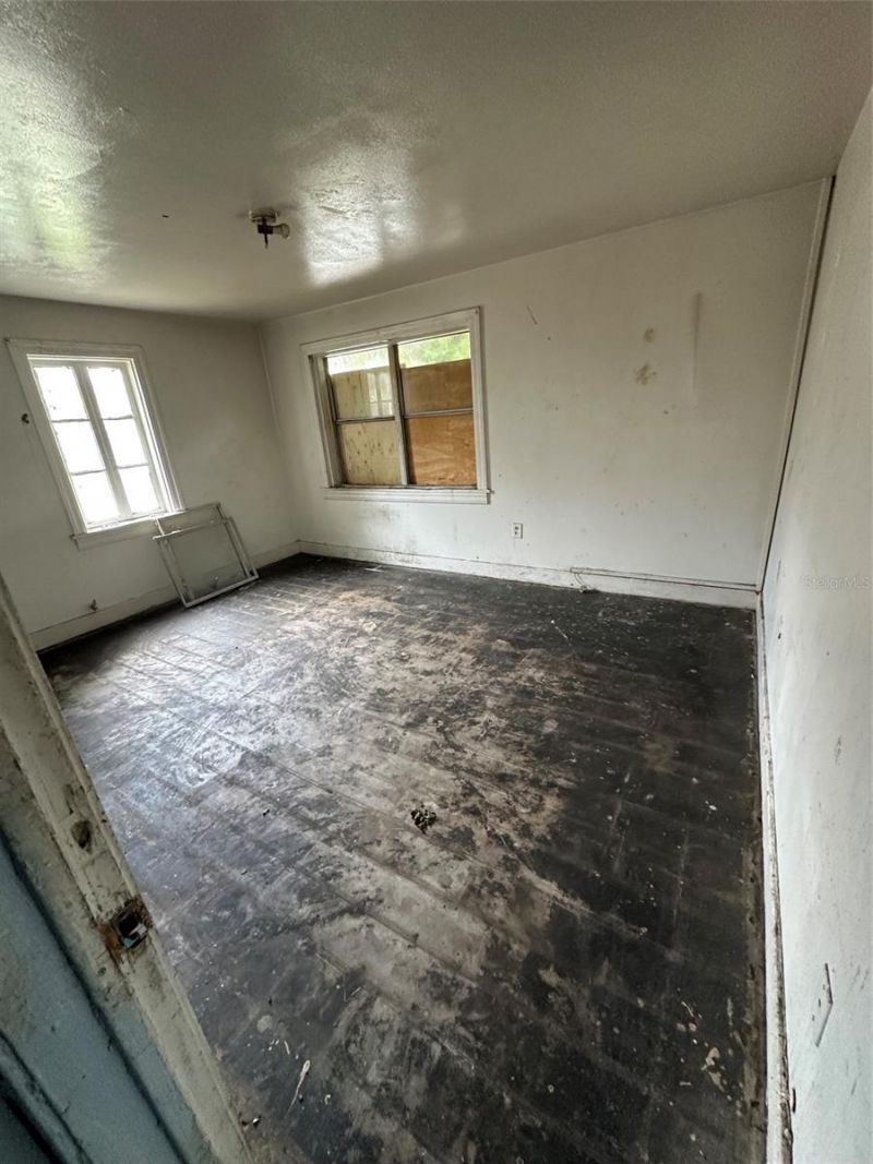 821 Paris Avenue S, Saint Petersburg, FL 33701 Photo