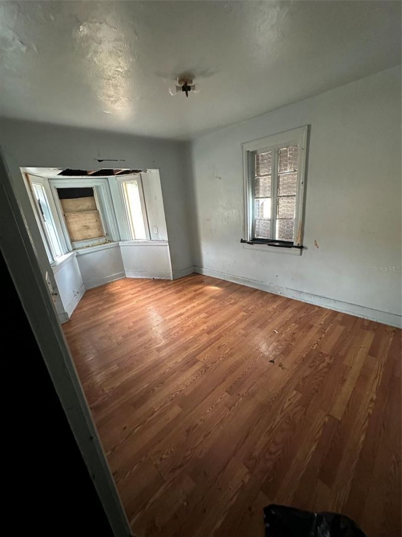 821 Paris Avenue S, Saint Petersburg, FL 33701 Photo
