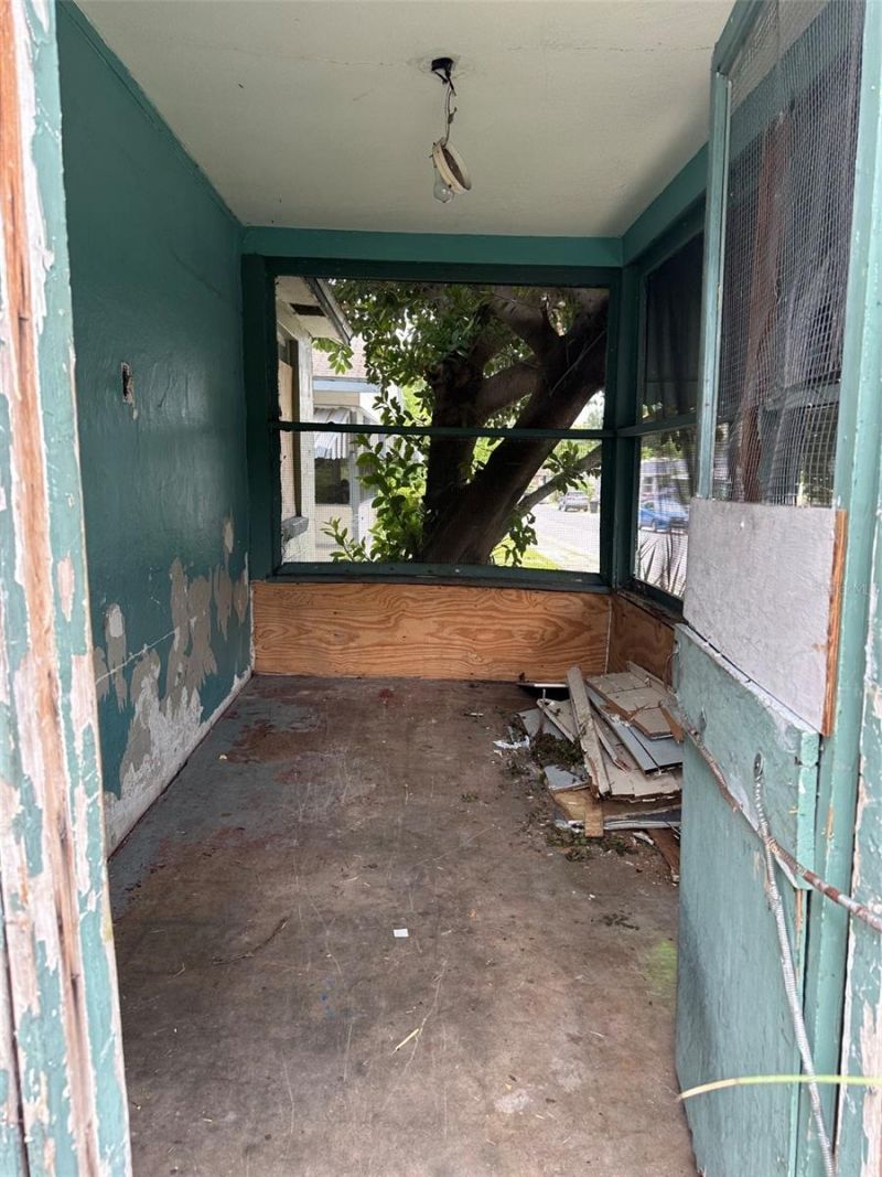 821 Paris Avenue S, Saint Petersburg, FL 33701 Photo