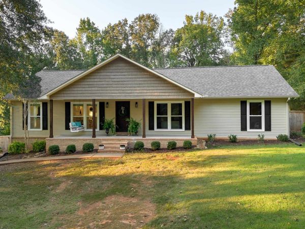 330 Lannes Dr, Killen, AL 35645