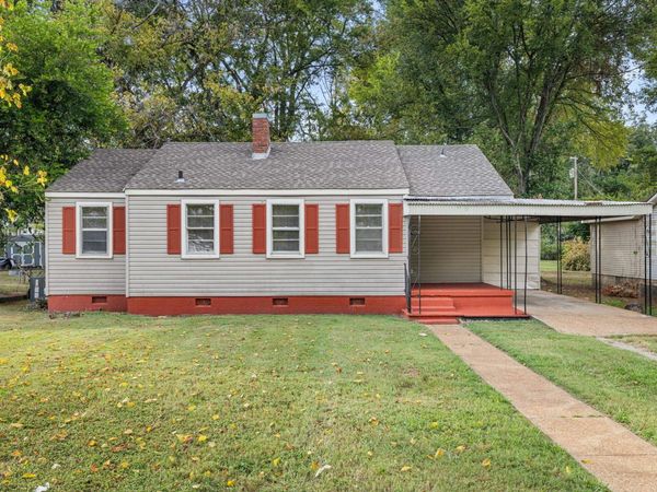 3105 Hatch Blvd, Sheffield, AL 35660