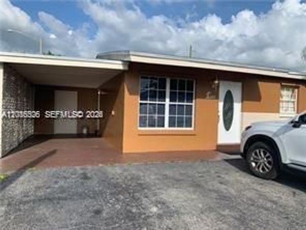 4812 SW 45th Ave , Dania Beach, FL 33314
