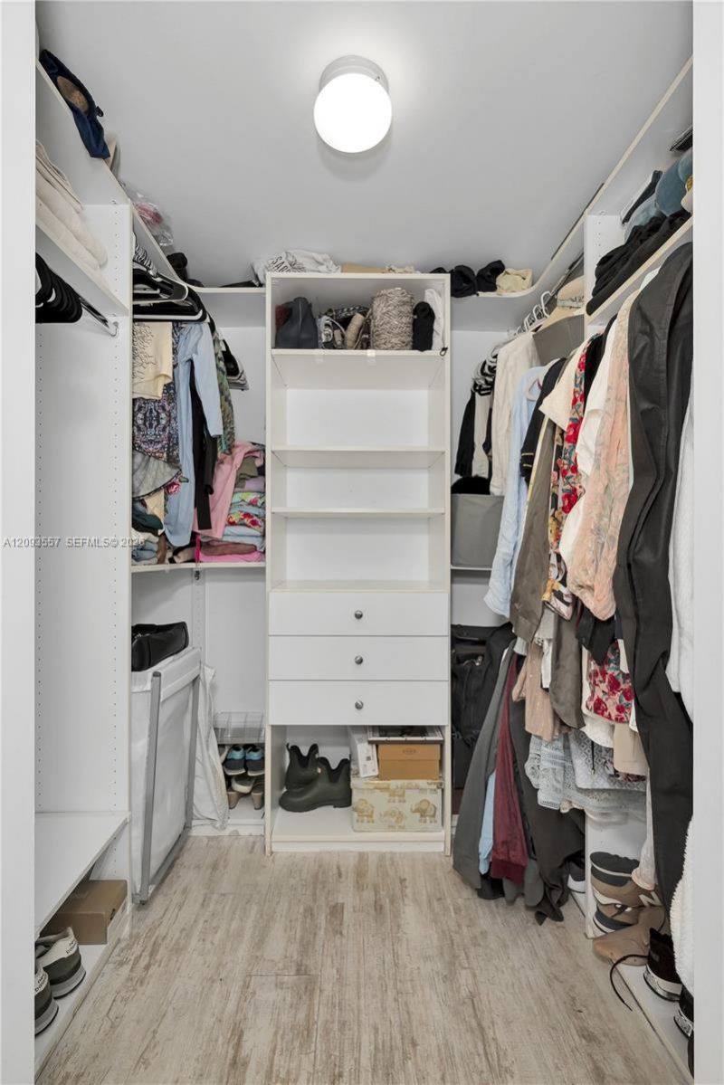 31 SE 6th St , Unit 304, Miami, FL 33131 Photo