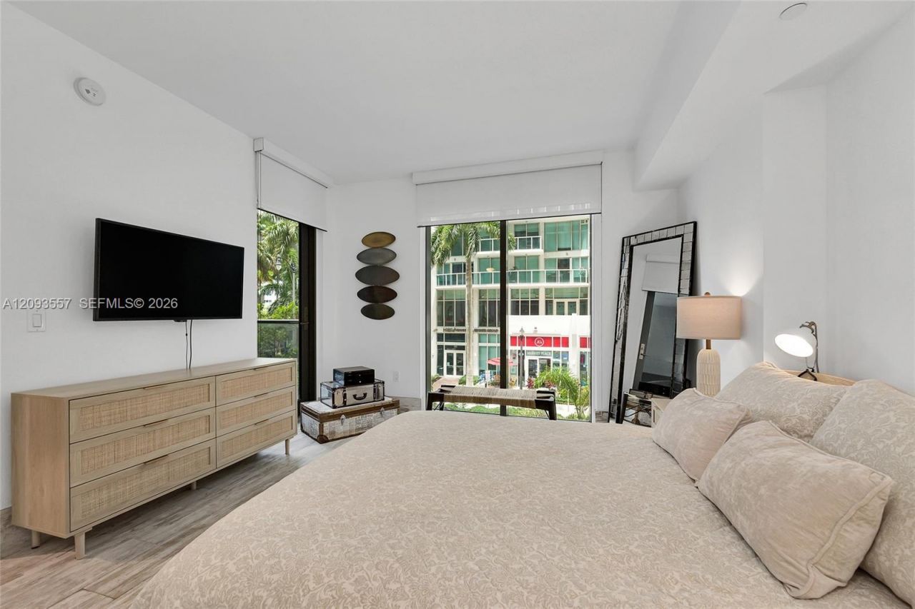 31 SE 6th St , Unit 304, Miami, FL 33131 Photo