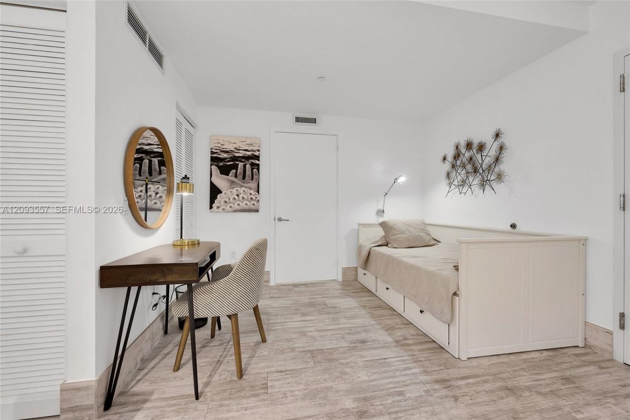 31 SE 6th St , Unit 304, Miami, FL 33131 Photo
