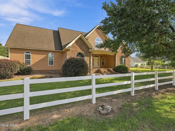 3742 Emma Cannon Road , Ayden, NC 28513