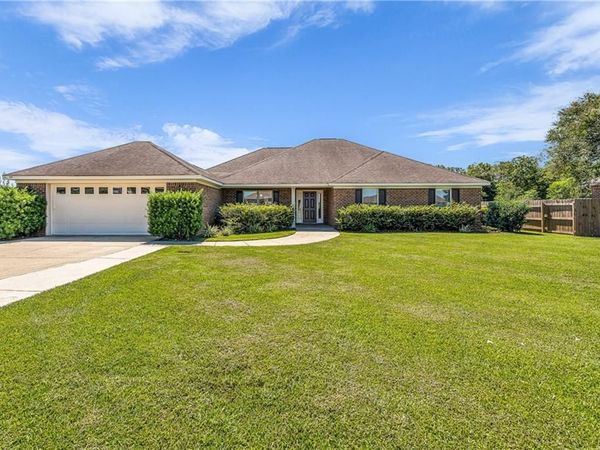 10189 Bridgewater Drive, Theodore, AL 36582