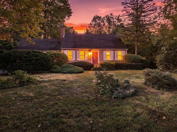 148 Falmouth Rd, West Springfield, MA 01089