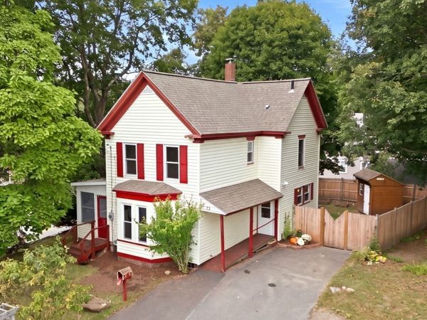 33 Park St, Ayer, MA 01432