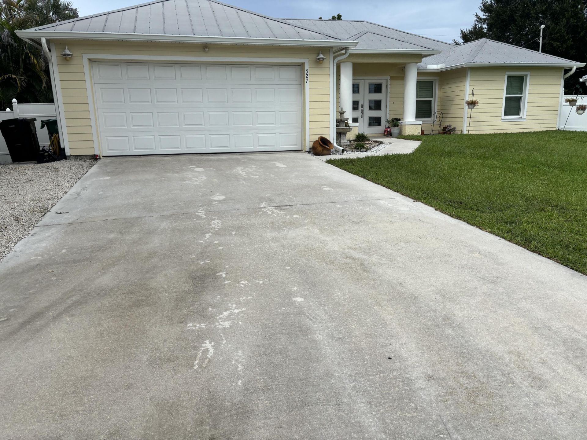 527 NW Avon Avenue, Port Saint Lucie, FL 34983 Photo