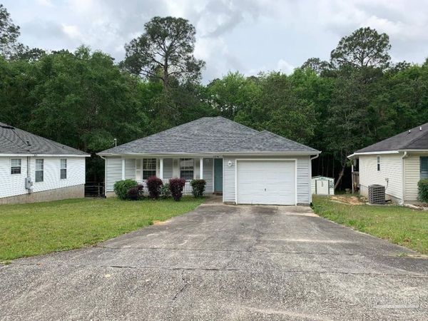 5294 Overbrook Dr, Milton, FL 32570