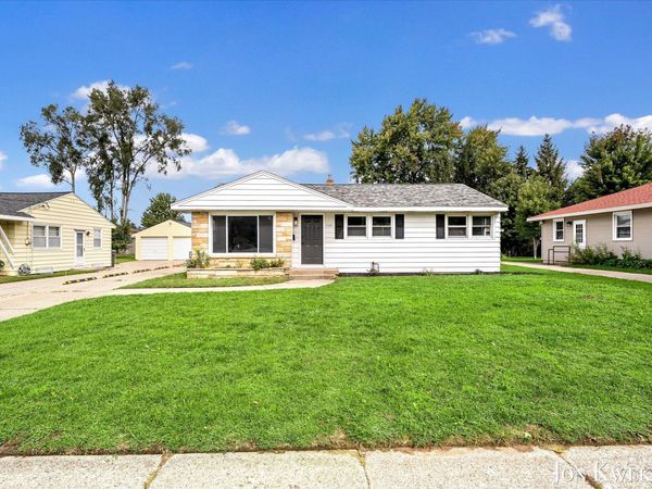 1133 32nd Street SW, Wyoming, MI 49509