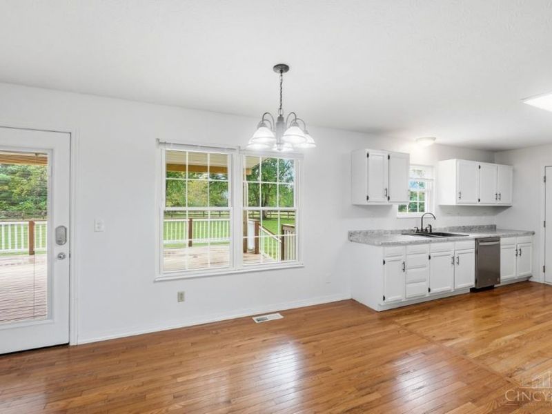 6265 Middleboro Road, Harlan Township, OH 45107 Photo 12