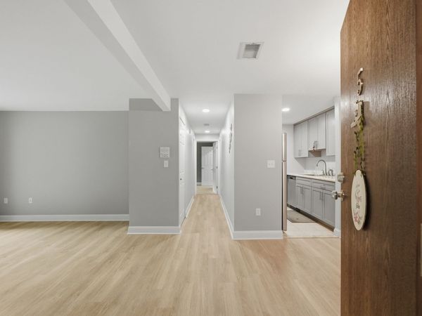 405 Franklin Crossing Road, Unit 405, Franklin, MA 02038