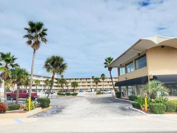 219 S Atlantic Avenue, Unit 217, Daytona Beach, FL 32118